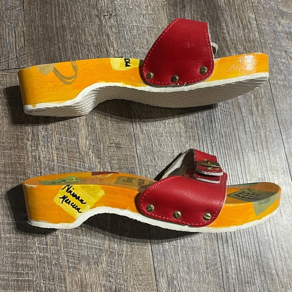 Dr. Scholl's Hand Painted Leather & Wooden Kitten Heel Sandals - Picture 5 of 9